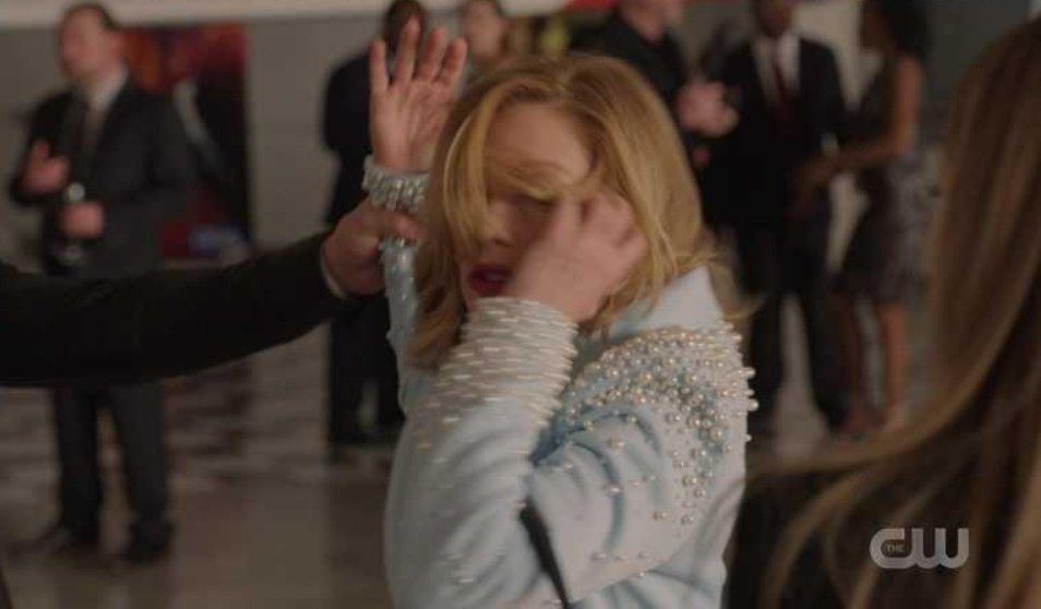 l3omica's tweet photo. Laura made fun of the fact that Fallon can't be pregnant, it was just so fucking mean! So that bitch totally deserved the slap! I'm so glad that Liam stood up to her and defended Fallon. "Don't you dare touch my wife." 🙌 #Dynasty #Falliam https://t.co/1ZAoQfHkAq