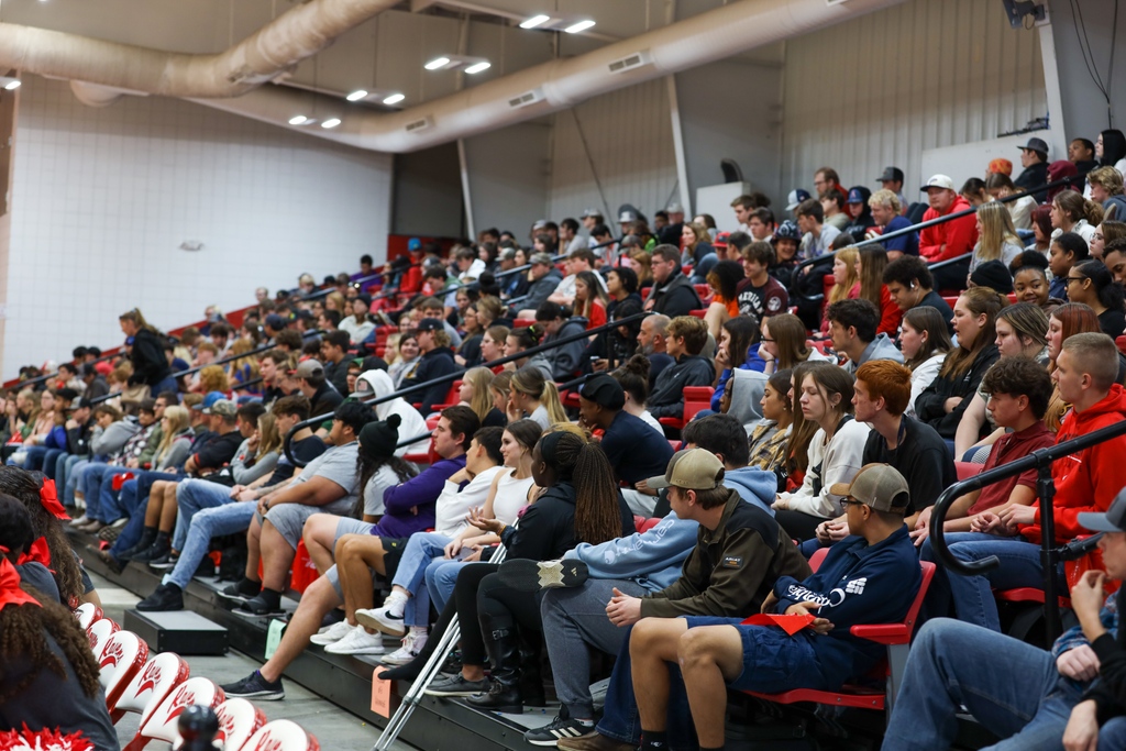cccredravens's tweet image. Junior / Senior Day was a huge success!! With over 300 in attendance, we had an amazing time meeting these Future Red Ravens!!! 

We can't wait to see you all back here in the near future!

#oncearavenalwaysaraven
