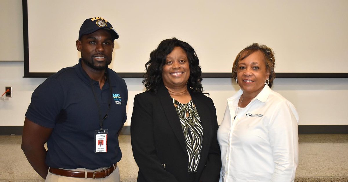 RoanokeChowanCC's tweet photo. Today, we hosted our Veterans Day Program here on campus! We would like to extend a special thank you to Mr. Desean Bogues, Director of Disabled Veterans Outreach Program at NCWorks, for delivering an outstanding speech!
#DiscoverRCCC https://t.co/DNOCkk2URZ