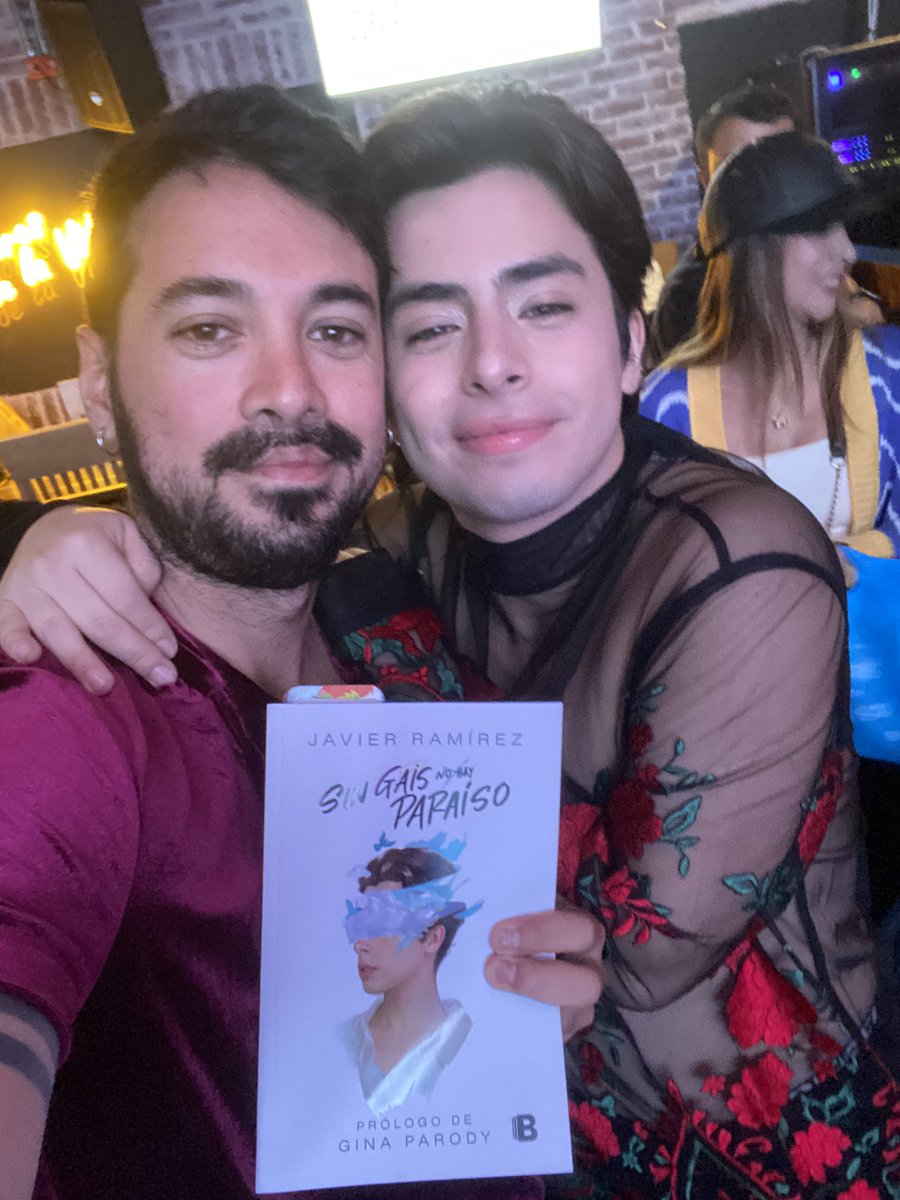 Ser homosexual en pleno siglo XXI no es nada fácil, y aunque ha habido algunos avances al respecto, es innegable que todavía queda mucho camino por recorrer. Por esto el actor <a href="/JavierRamirezE/">Javier Ramirez</a> decide compartir su historia de vida en este libro.