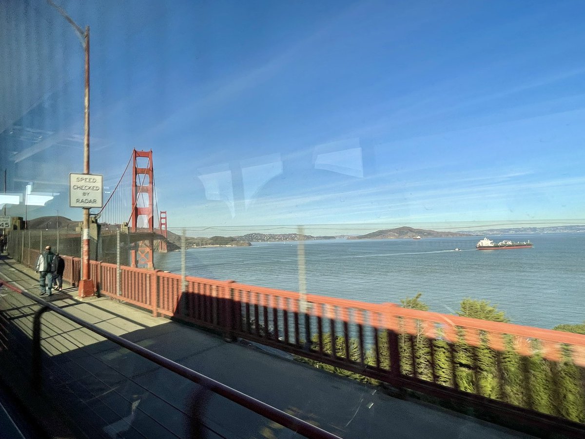 terridosborne's tweet photo. A priority of mine in this season was to up my #AverageOfFive & elevate my professional learning! Excited to spend a few days working with some of the best executive coaches & female leaders of Silicon Valley… Don’t know about this chilly California weather, but the views 🫶🏽😍🙌🏽 https://t.co/6WyYbmm98U