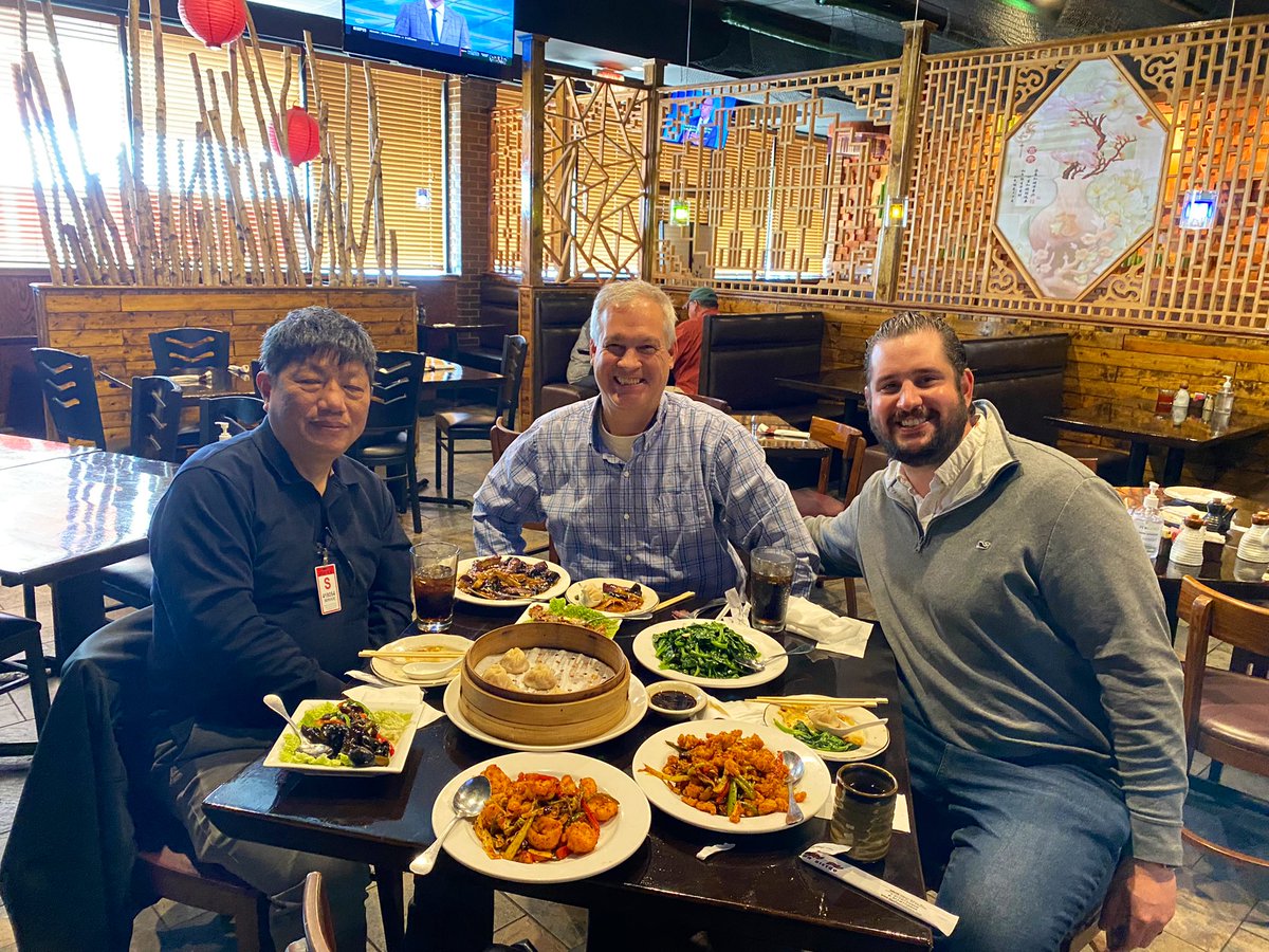seejbrown's tweet photo. Fantastic/excellent/awesome @BrukerMassSpec LCMS Demo with Xuejun Peng! Training and service play a role in instrument usability and adoption! Not to mention a great lunch and discussion on future gains in #MetID using the #timsTOFflex https://t.co/JHcepPPJaO