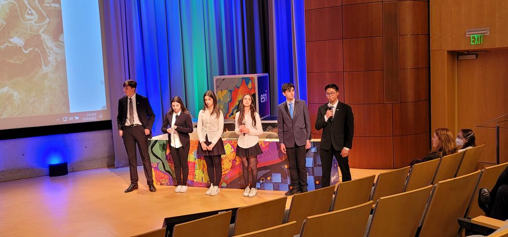 StyxDvr's tweet photo. Thank you #Esri for giving #ClarkMagnet students the opportunity to present their #NASATechRise project at the #OWCForum https://t.co/nKtjq3WjWn