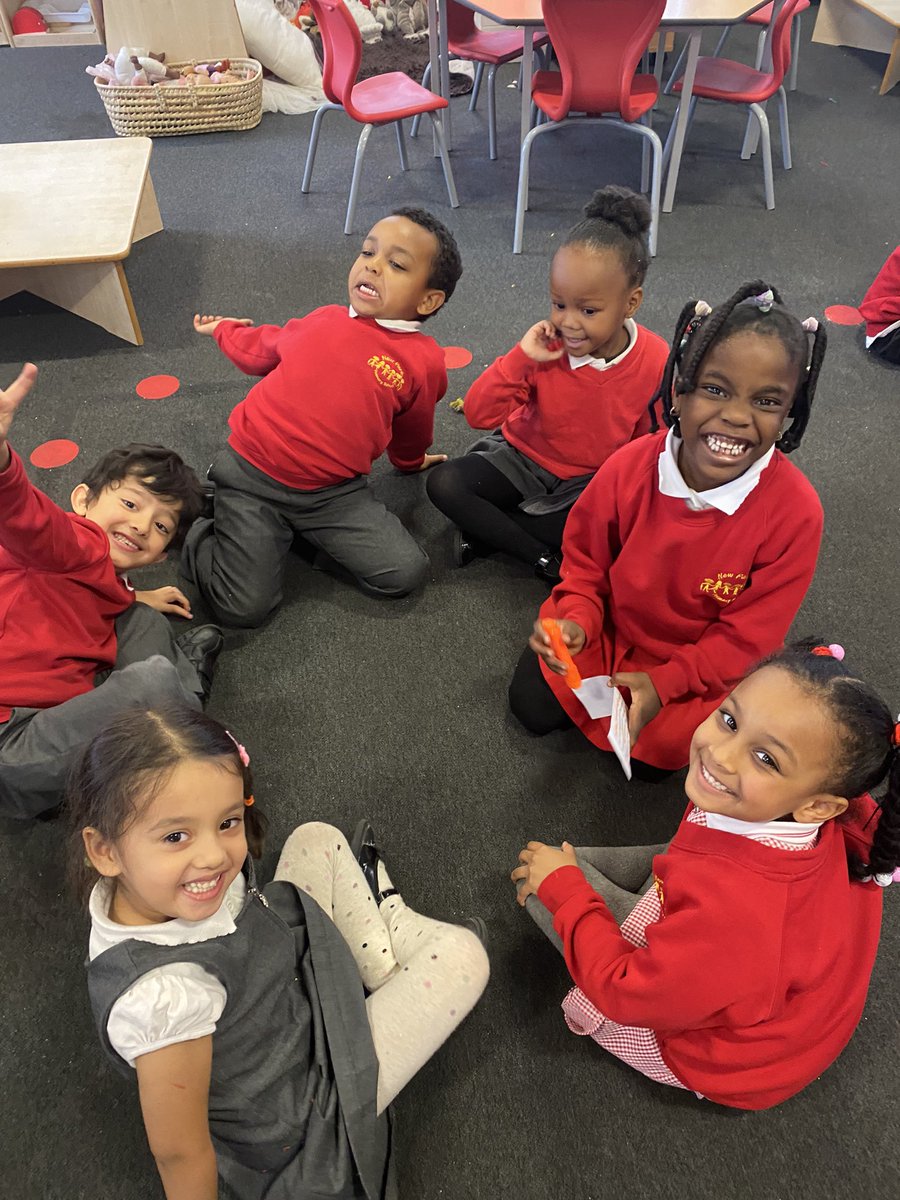 Miss Chaffe 🌈 tweet media