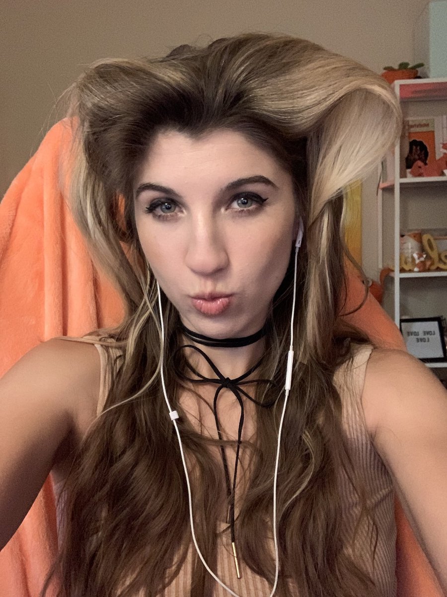 FrivolousFox 🦊 on Twitter "Want more volume in your hair? Just wear a