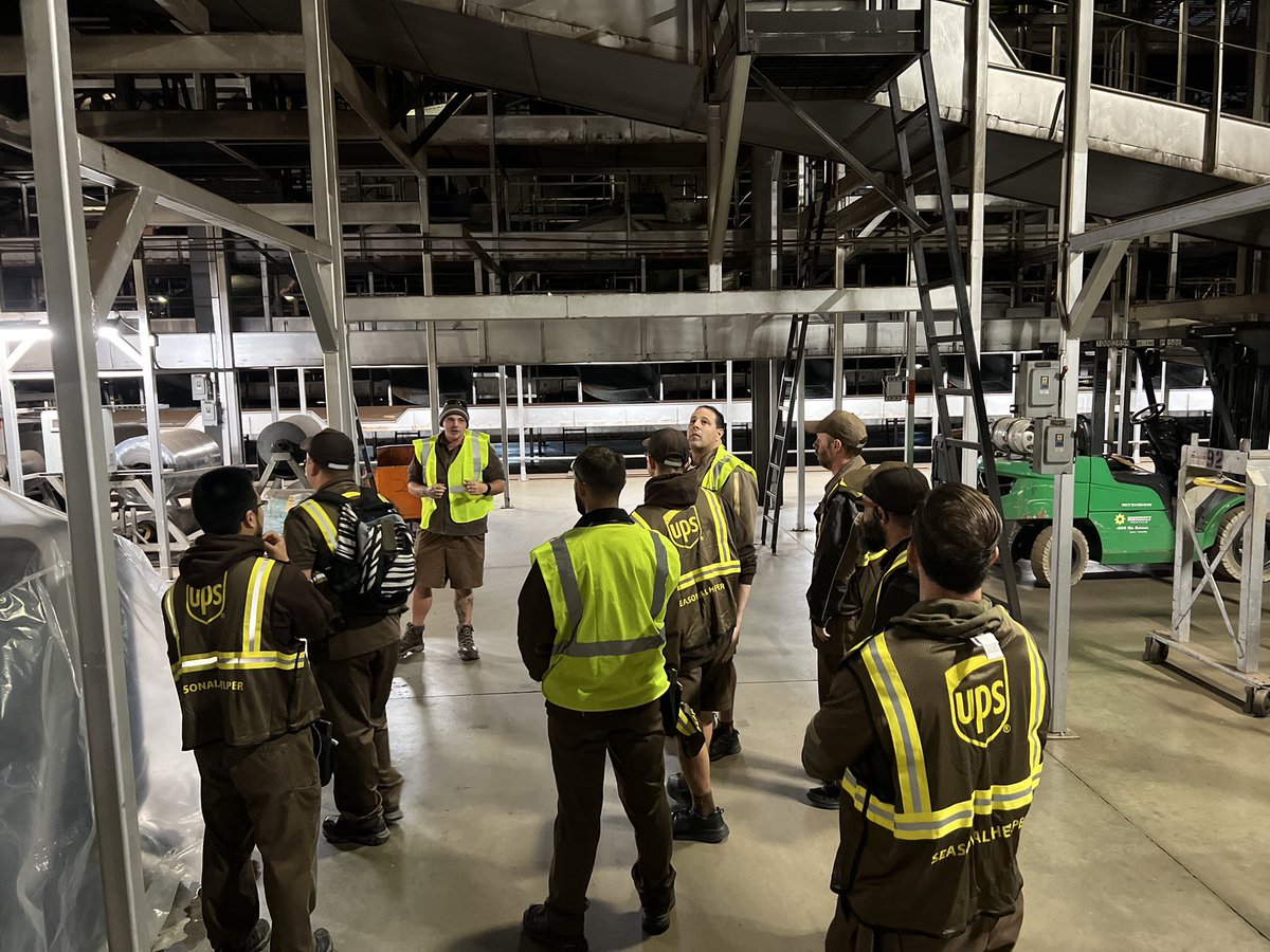 Zachary A. Reay Sr. (@reayzachary) on Twitter photo Going through the emergency evacuation plan with some folks! <a href="/ChspProvidence/">RIPRO MENTORING</a> <a href="/amy_madeira/">Amy Madeira</a> <a href="/Erickalyons/">Ericka Lyons Golia</a> <a href="/NucklesAnthony/">Anthony Nuckles</a> <a href="/hexadecadiene/">Jayson Dinielli</a> #UPSPEAK2022 #RIPRO #RIEast Going through the emergency evacuation plan with some folks! <a href="/ChspProvidence/">RIPRO MENTORING</a> <a href="/amy_madeira/">Amy Madeira</a> <a href="/Erickalyons/">Ericka Lyons Golia</a> <a href="/NucklesAnthony/">Anthony Nuckles</a> <a href="/hexadecadiene/">Jayson Dinielli</a> #UPSPEAK2022 #RIPRO #RIEast