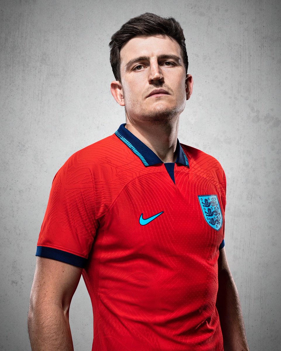 HarryMaguire93's tweet photo. Delighted to be named in another @FIFAWorldCup squad. Love putting that @England shirt on, always a massive honour. We’ll be looking to go one better than the last tournament. 🏴󠁧󠁢󠁥󠁮󠁧󠁿🦁🏆 #ThreeLions #WorldCup https://t.co/xbFXZ8apXG