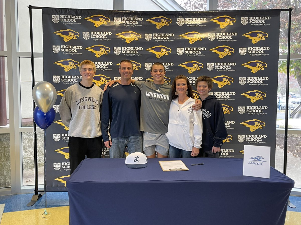 Congrats to Hawks 2023 CF <a href="/BlagenP/">Blagen Pado</a> and the Pado Family! 

Signed ✍️ <a href="/LongwoodBase/">Longwood Baseball</a> 📚⚾️
#NationalSigningDay