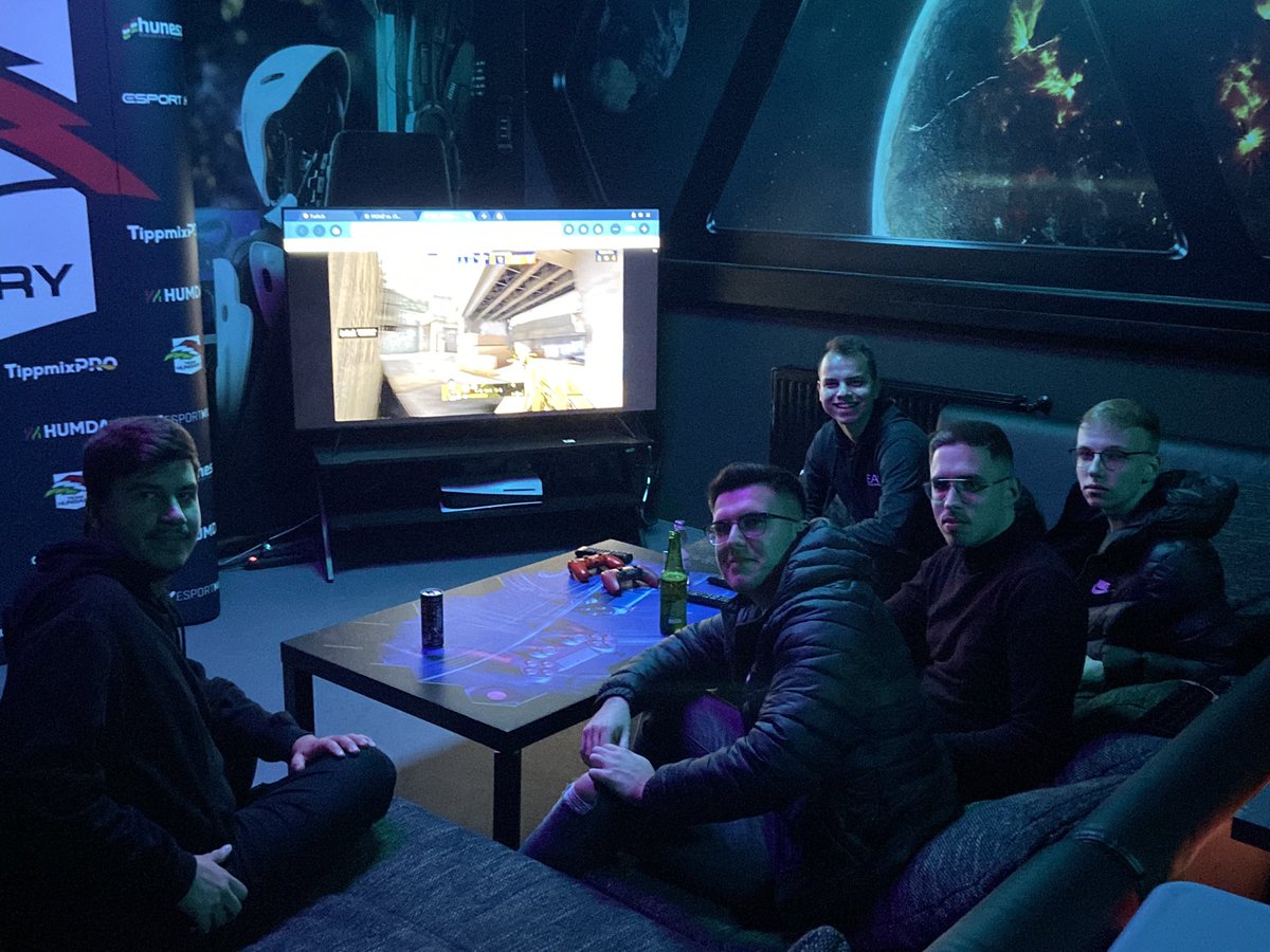 Get that decider king👑 <a href="/torzsics/">torzsi</a> 🇭🇺

@cooliocsgo 
@csgoAaron 
<a href="/flasi_cs/">flasi</a> 
<a href="/_msNcs/">_msN</a>