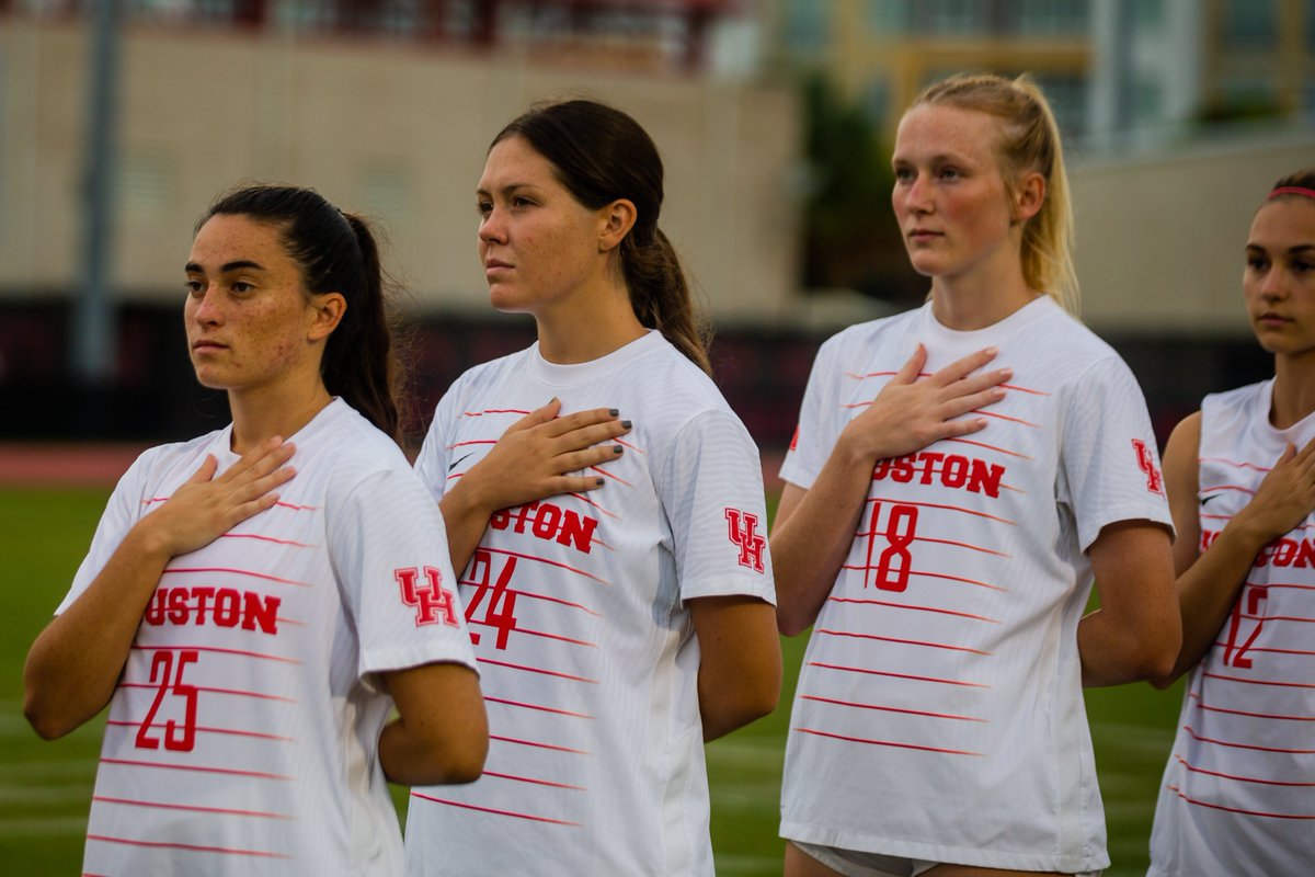For your service and sacrifice. Thank you, veterans. #VeteransDay 🇺🇸

#HTownHustle | #GoCoogs