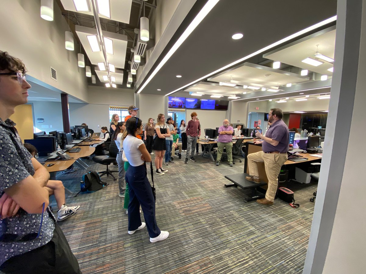 WOW WOW WOW <a href="/mujschool/">Mizzou Journalism</a> pulled out ALL the stops for our <a href="/YorkD205/">York High School</a> students! Tours, teaching sessions, media roundtables, all aimed at showing what it means to be #MizzouMade. Time to bring the Missouri Method back to Illinois! #thisisyork #miz