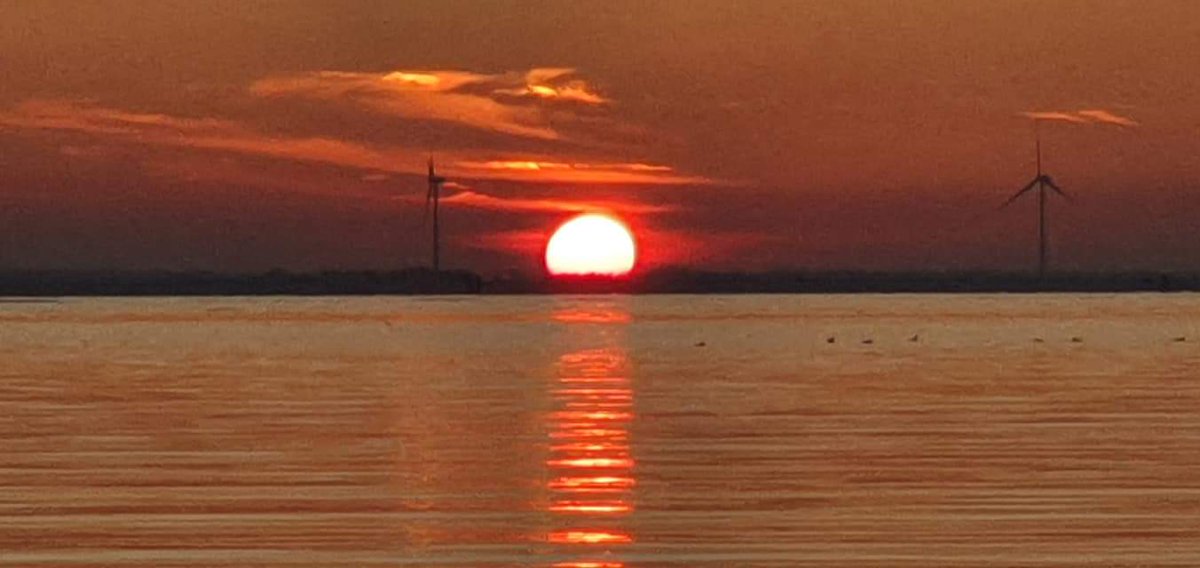 Havenlust's tweet image. Sunset One Minute Ago 🌞☀️