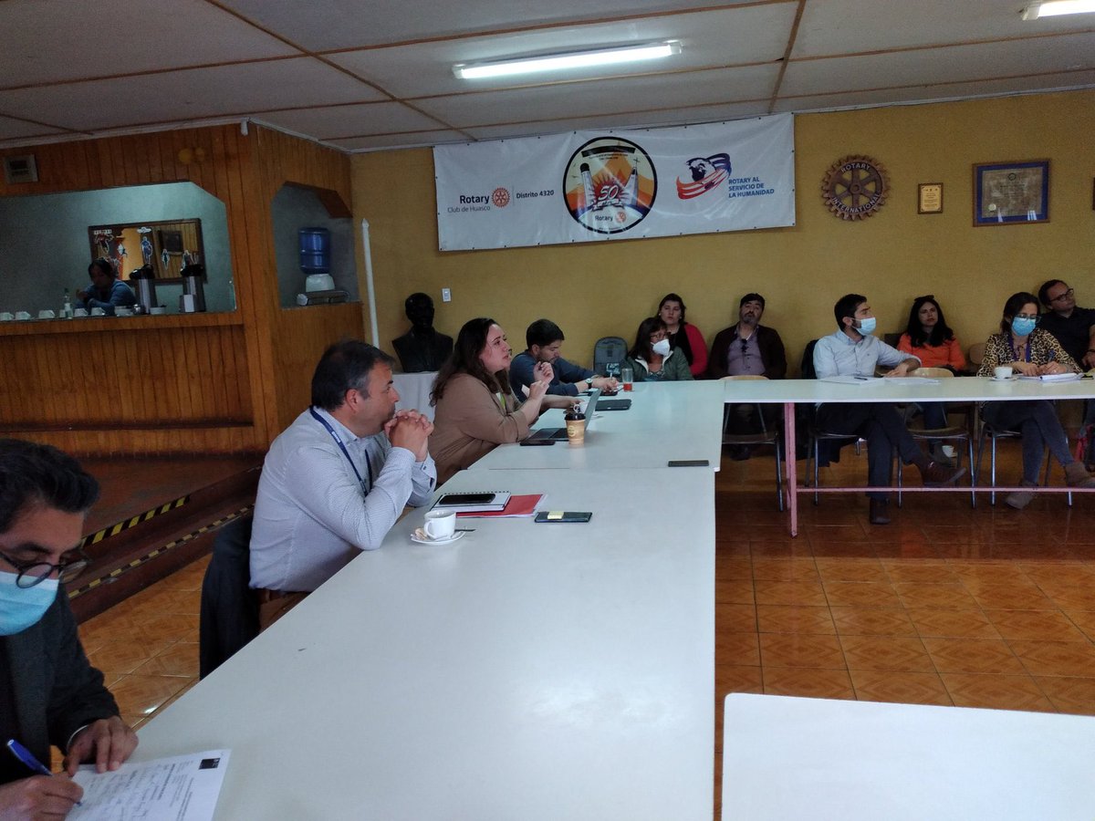 DPPHuasco's tweet photo. Nuestro profesional Javier Ortiz participa junto a SEREMI @MMAAtacama @nata_penroz+ @munidehuasco y la Jefa de la oficina de Transición Socio Ecológica Justa del @MMAChile Gloria Lillo, de reunión CRAS, actualizando el PRAS y su Gobernanza. Avanzamos! https://t.co/bbISs8CvZV
