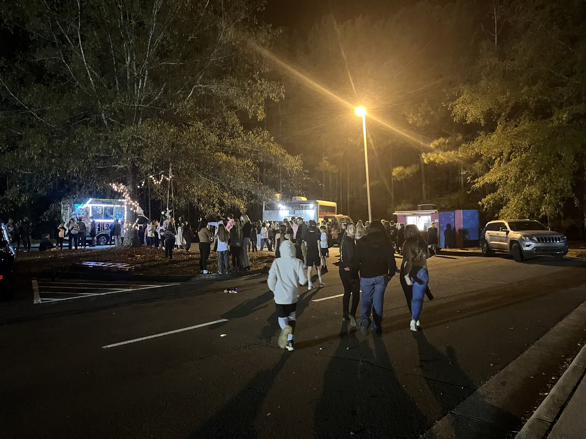 Kenisha S. tweet media