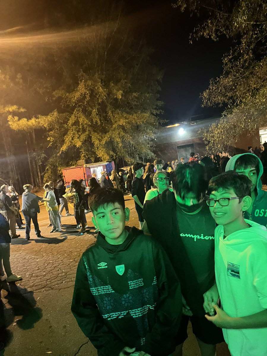 Kenisha S. tweet media