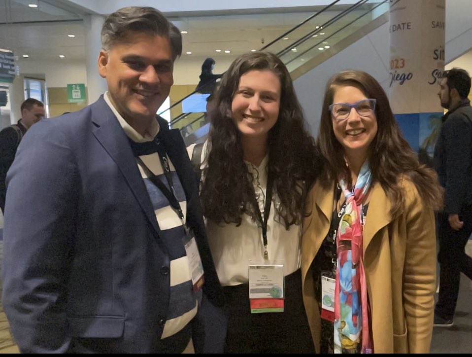 Excited to meet my grad student Anna Cole ⁦<a href="/AnnaCamille98/">Anna Cole</a>⁩ previous undergrad research mentor ⁦<a href="/RobinP_MDlab/">Robin Parihar MD, PhD</a>⁩!!! Check out her talk tomorrow #SITC2022 session 215 at 6PM.