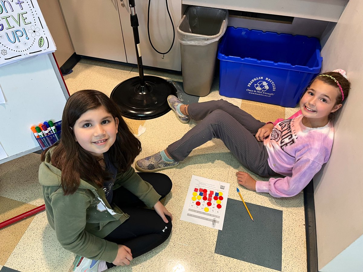 Check out these mathematicians working on their multiplication facts!! @oakstreetmath ✖️🤩