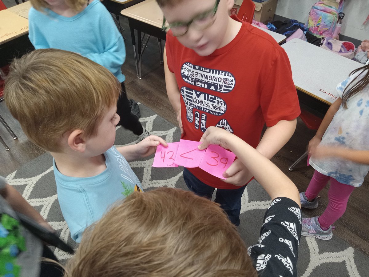 Working together to make number comparisons!