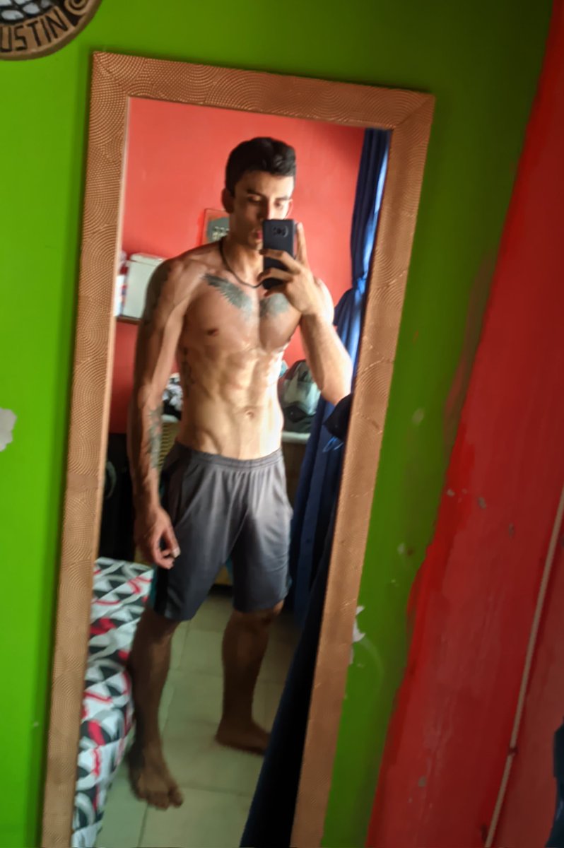 Nicoembus's tweet photo. @_leonmike17 🔥😏 https://t.co/EOPeaZZce1