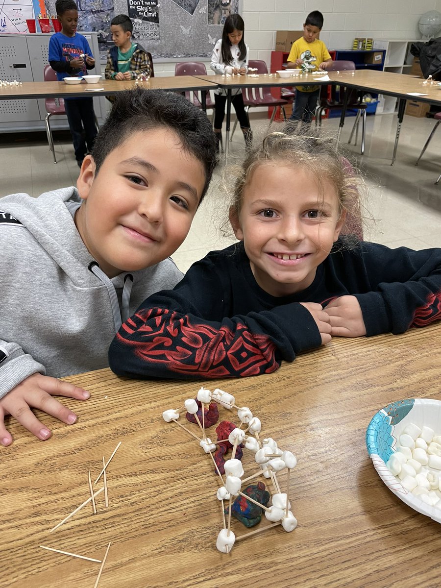 How to catch a turkey?  Just ask these <a href="/CarmelESColts/">CarmelElementary</a> kinders and 1st graders! <a href="/CherokeeSchools/">Cherokee Co. Schools</a> <a href="/campkinder22/">Carmel Kinder Team</a> <a href="/Henderson4th/">Lea Henderson</a> <a href="/MrsRoberts1st/">Eliana Roberts</a> <a href="/drharcarik/">Michele Harcarik</a>