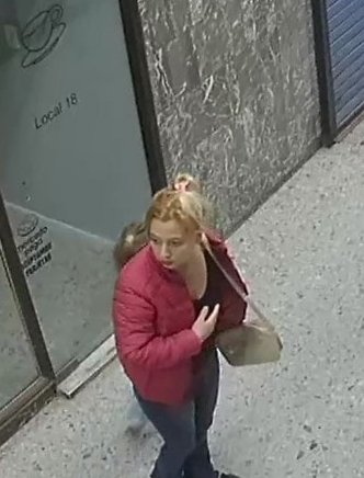 michirino_'s tweet photo. Y bueno lamentablemente nos toco a nosotros ayer 9/11 al rededor de las 19:08 y las 19:15 nos entraron a desvalijar el local que con tanto esfuerzo nos costo esto paso en quilmes centro alem 166 galería la francesa si pueden compartir me ayudarían mucho desde ya muchas gracias https://t.co/Z6vbipxhFS