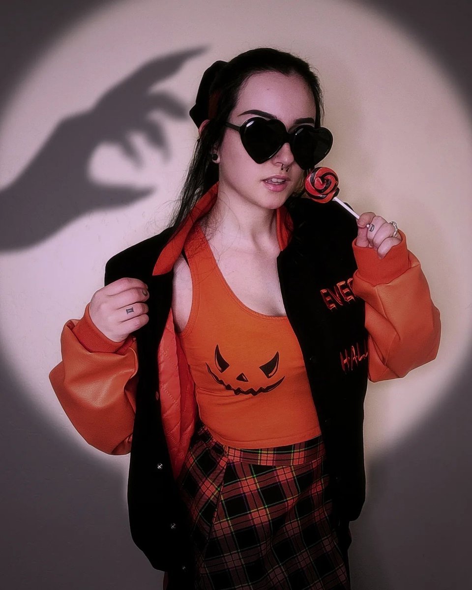toofastclothing's tweet photo. π· @gravelilghoul
ββ
:
β
π¦ππ’π£ π‘π’πͺ β
β https://t.co/i3sHtBEQEO β
β
:
:
β
#toofastclothing
#everydayishalloween #halloweenstyle #halloweenvibes #halloweeneveryday #halloweenforever #blackisthenewblack #allblackeverything #spookylife #spookycute #spookychick https://t.co/aDiRSrQSKR
