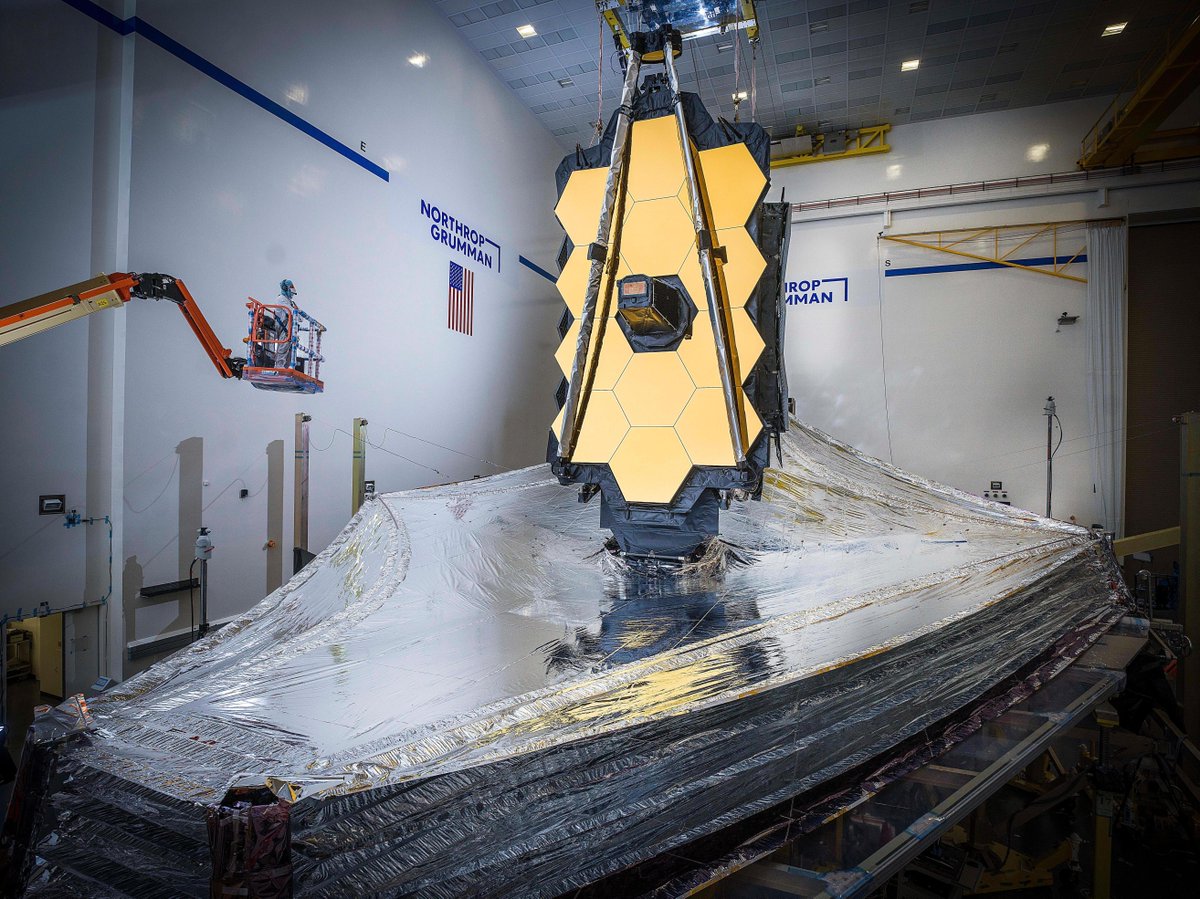 Congrats to @NASA_SLS & @NASAWebb for being named TIME 2022 Inventions of the Year! As the world's most powerful rocket & space telescope, these two amazing innovations are changing how we explore space and inspiring new generations to reach for the stars. go.nasa.gov/3DXNhHc