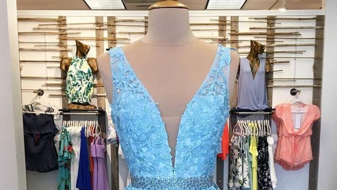 luulla's tweet image. 11.11 sales is on! All these beautiful dresses at very low prices. luulla.com/discount/sale-…