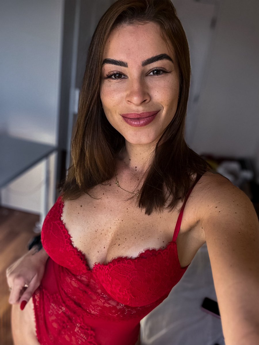 miavipx's tweet photo. Goodnight babes😈 https://t.co/HCMJtJsTzi  #onlyfanspromo #latina #Brazilian #lingerie #sexygirl #model #leaked https://t.co/yjG9P9EoxT