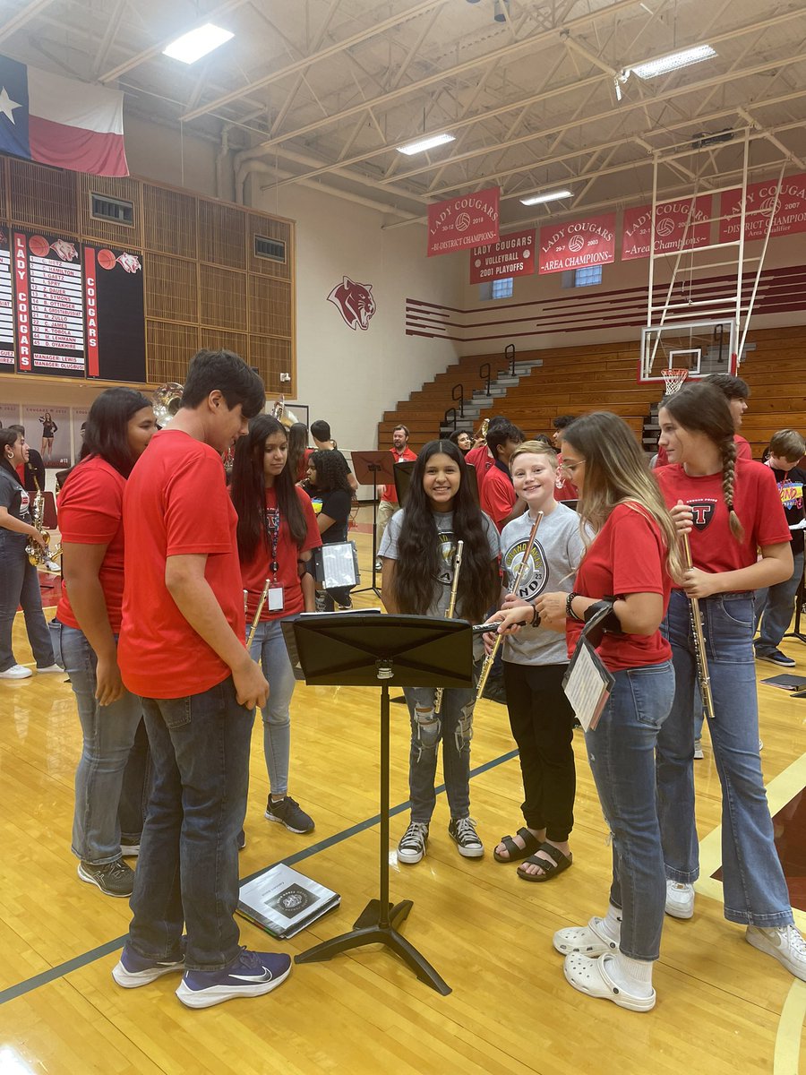Grand Lakes Junior High Band tweet media