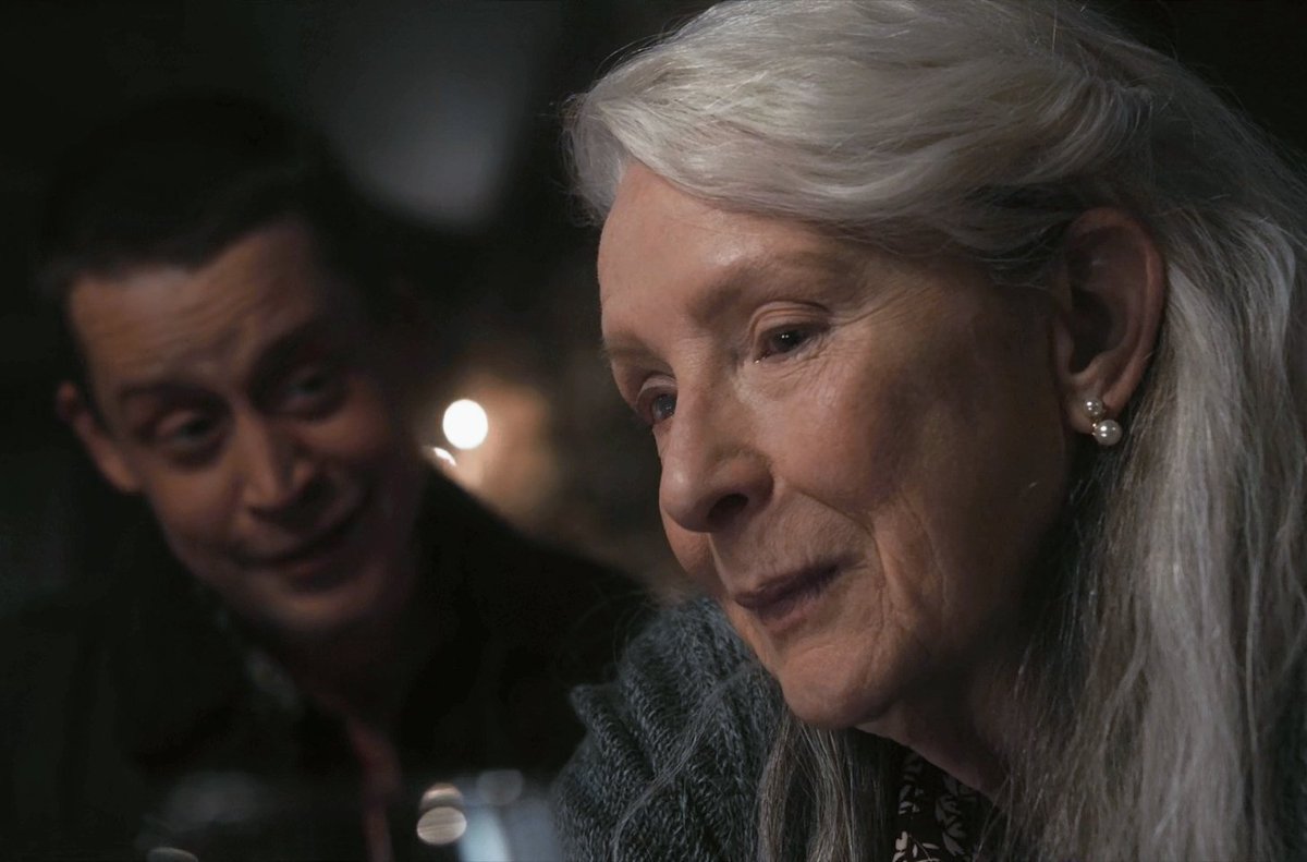 Frances Conroy Updates tweet media