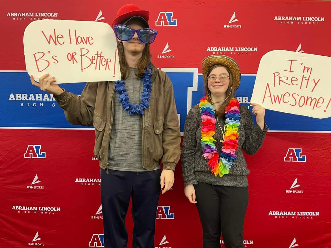 csheckman's tweet photo. B's or Better at ALHS hit a whole new level this semester! Students were able to enjoy games, snacks, and fun during Advisement; excellent entertainment and frozen treats during lunch. I love my job. @ALHSathletics @alhsbands @MrCrall @bmbellows https://t.co/TQ7GKyEFNo