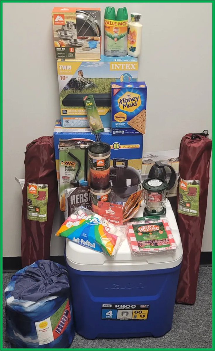 DSS_Missouri's tweet photo. Our team members with the MO Medicaid Audit and Compliance Unit (MMAC) raised money for @CMFCAA's CCYP. With their fundraisers, they were able to provide 8 $100 Walmart gift cards for Christmas to youth transitioning to adulthood. Find out how you can help! #AdoptMOKids https://t.co/mflJNHinir
