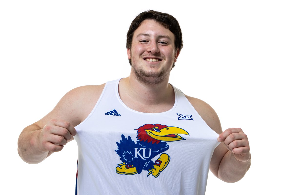 𝙒𝙚𝙡𝙘𝙤𝙢𝙚 𝙩𝙤 𝙆𝙖𝙣𝙨𝙖𝙨, 𝙅𝙖𝙘𝙤𝙗!

#RockChalk | #KUtrack