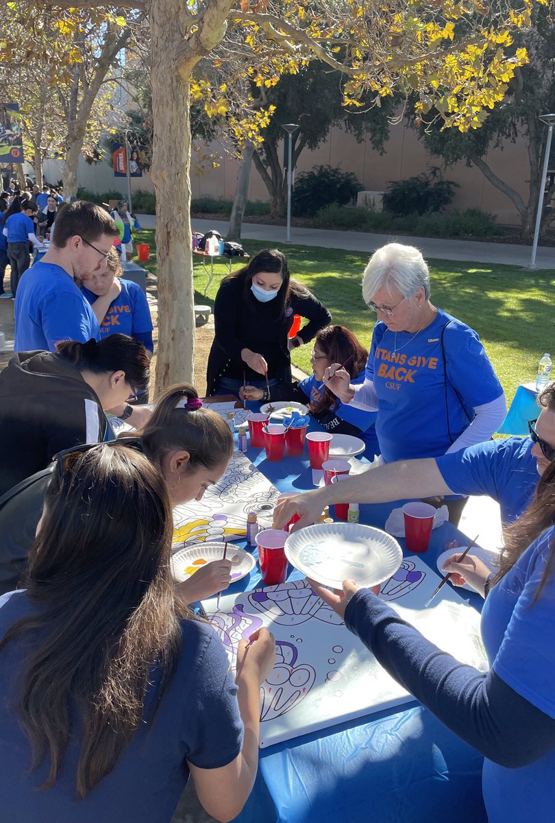 VPForgues's tweet photo. Had a great day at #TitansGiveBack working on these amazing community projects! Thanks to @TitanAdvocates for organizing this opportunity for Titans🙌 https://t.co/AaFay8DqEr