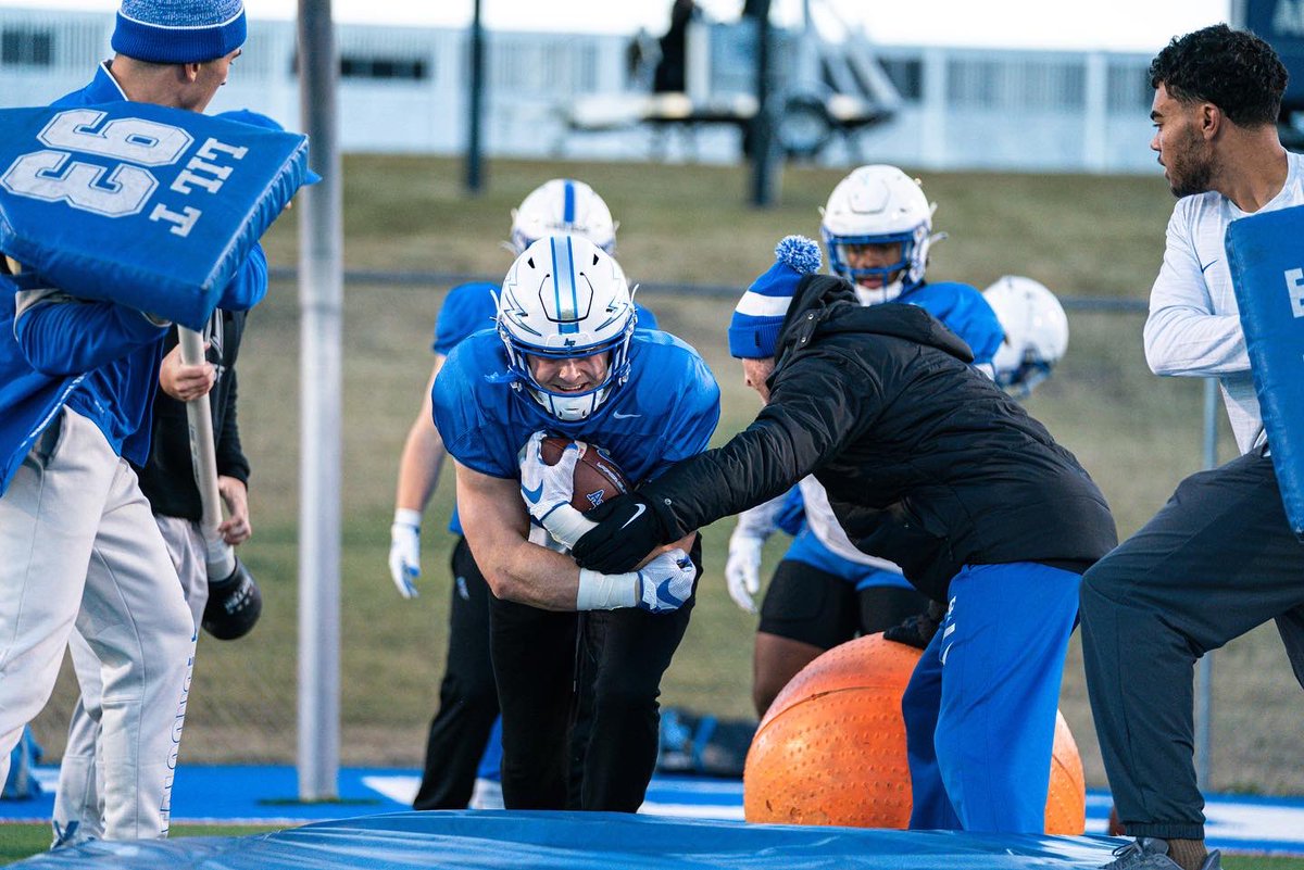 AF_Football's tweet photo. One day at a time ⚡️ https://t.co/yUQ4PGqMal