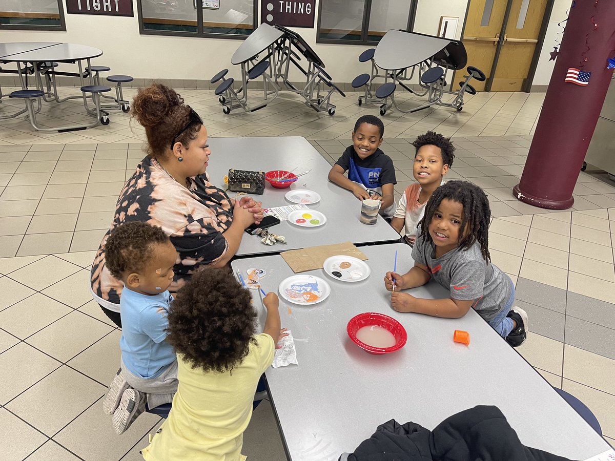 wle_elem1955's tweet photo. Our Westlake PTO hosted  @uPaintpotteryst for an awesome family event!  Looking forward to our masterpieces decorating our homes for decades!  #WeAreWayne https://t.co/uXcYwMZmc4