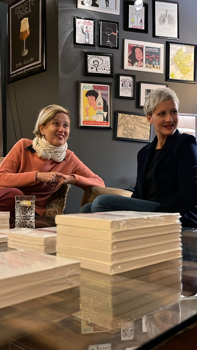 <a href="/DonzelliEditore/">Donzelli Editore</a> <a href="/fabriziobarca/">Fabrizio Barca</a> <a href="/LRiabitare/">Riabitare l’Italia</a> <a href="/kindustria/">kindustria</a> Continua il Giro per la presentazione del Libro l'Italia Lontana scritto con Luisi e Tantillo. Emozionante discussione ospite Della libreria Kindustria presso lo Sverso a Fabriano. Vera Passione