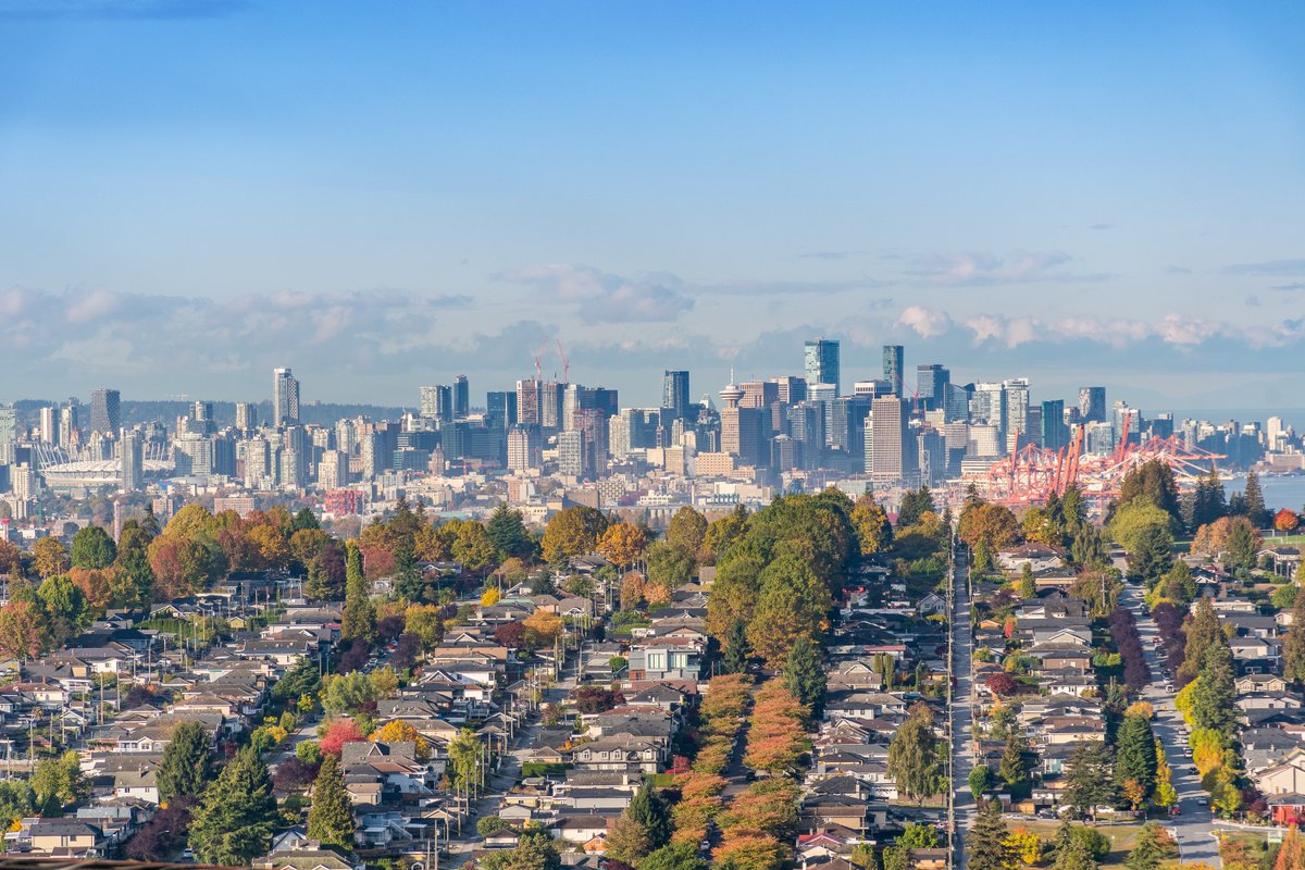 Leo_Wilk's tweet photo. Unique properties sell in ANY market. This beautiful piece of land was no exception. Located on top of Capitol Hill and over 10,000 of land, 238 N Hythe has sold after 24 hours on market for $120,000 over asking
Offered at $2,388,000 and boasting THE best view in Burnaby. https://t.co/RDTQwwDGMH