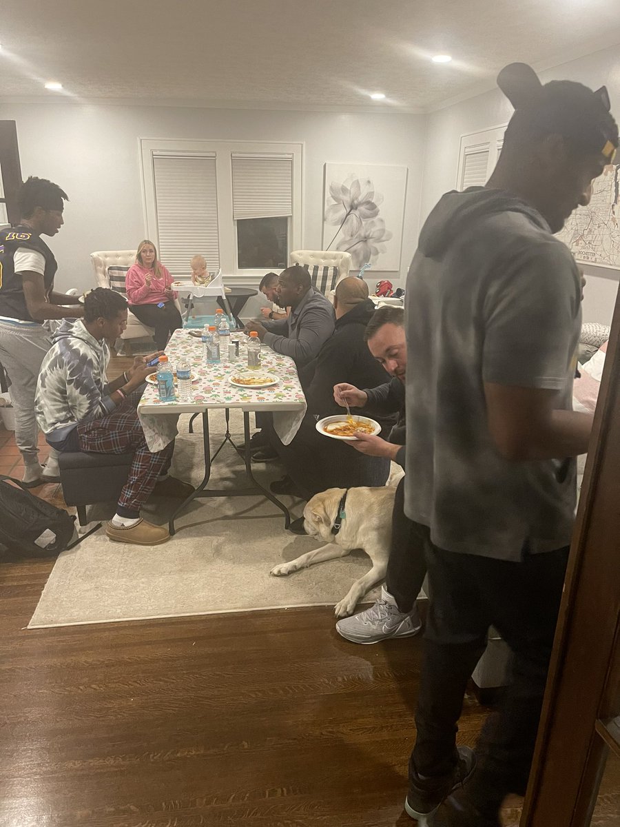 coachflagsEAST's tweet photo. Sectional Final pregame meal at my house!!! #lockedin https://t.co/py4ZAqbsFg