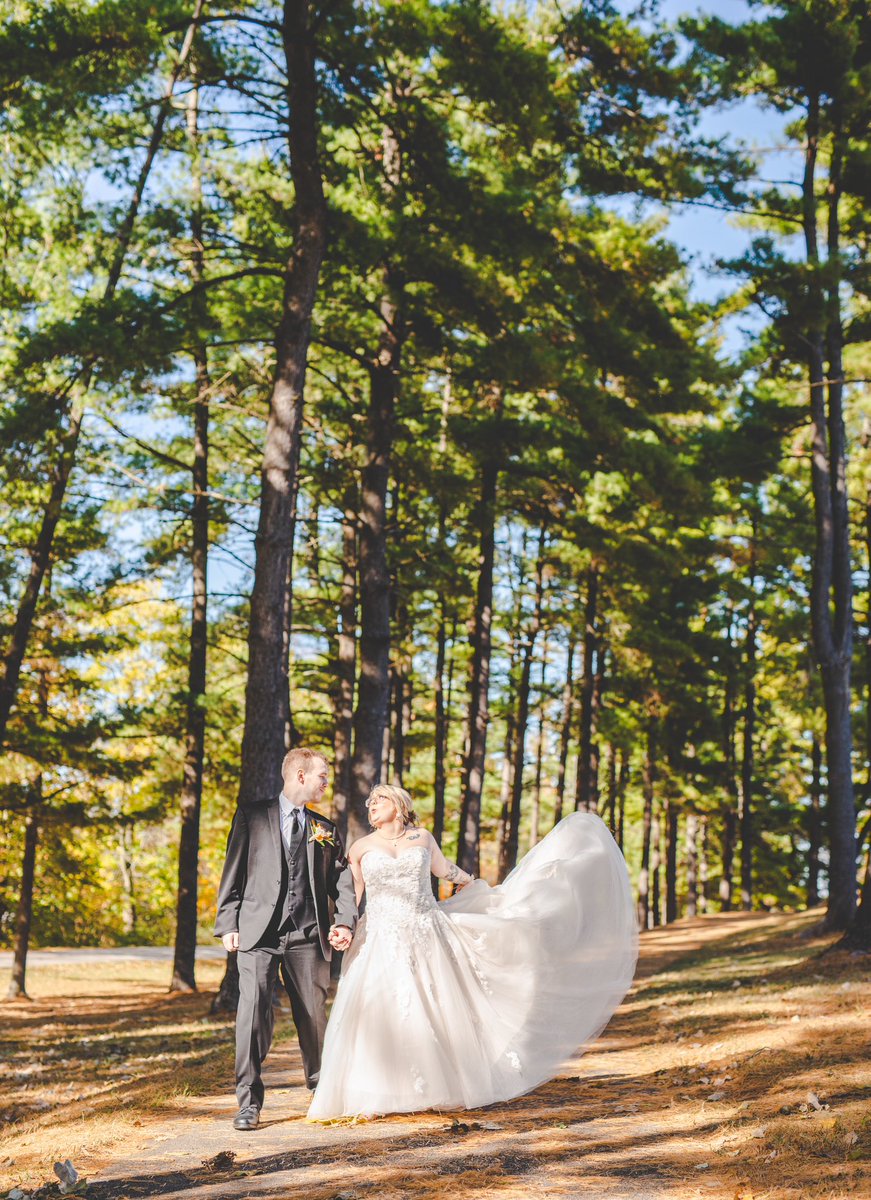 Em_Temps's tweet photo. We got our wedding pics back! Here’s a few! https://t.co/UyzMnJgTDl
