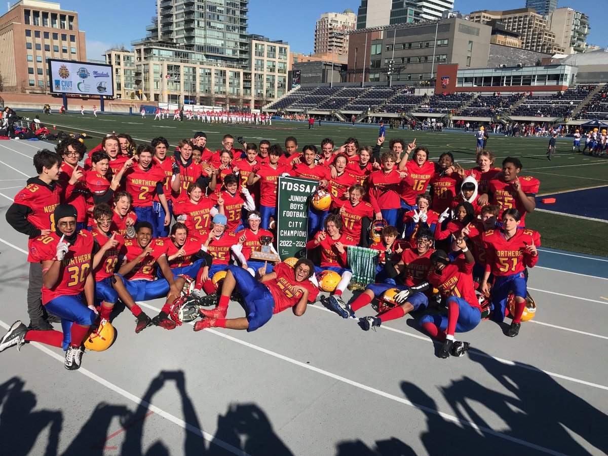 PrincipalNSS's tweet photo. A couple more to share. Junior Champs!!! Way to go Red Knights. #nssrocks ā¦@RonFelsenā© ā¦@rchernoslinā© https://t.co/OuNQQj1J68