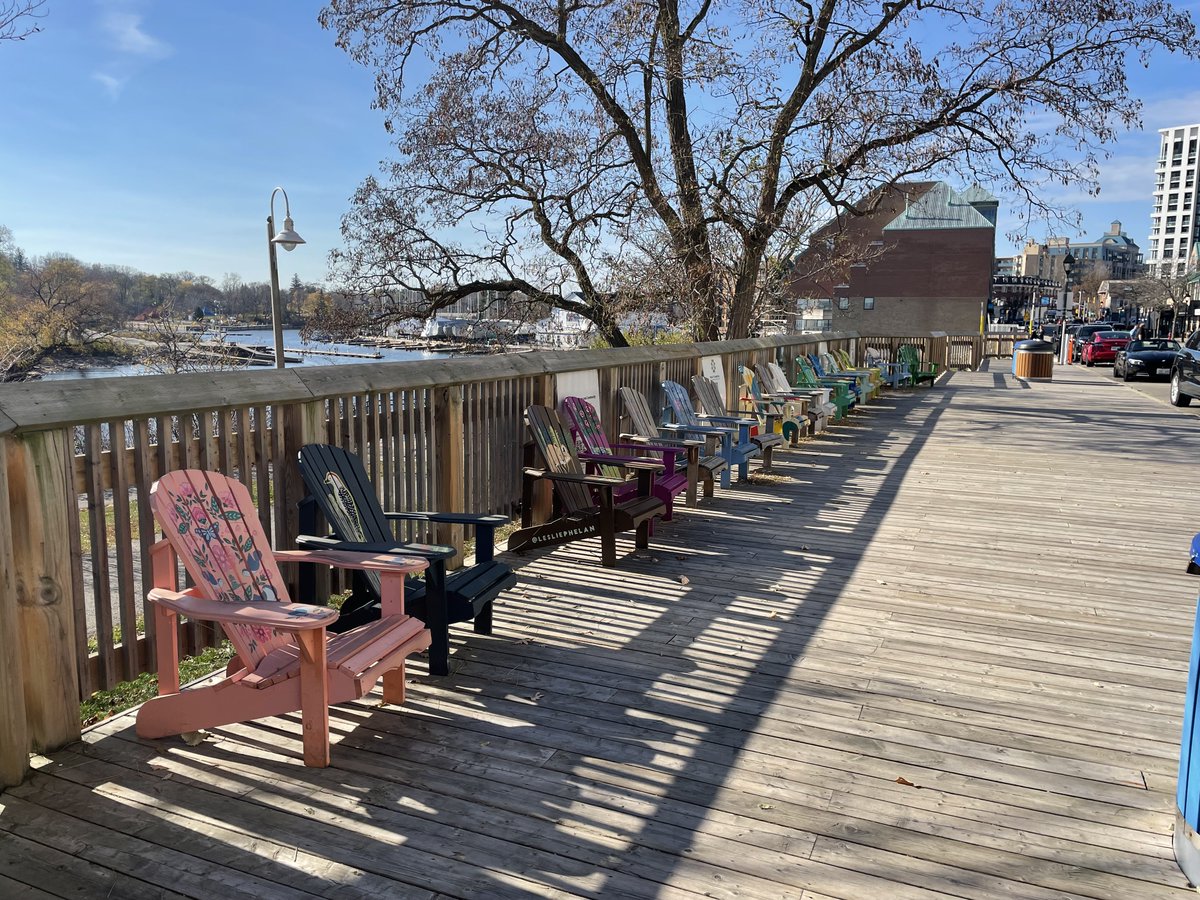 In Burlington, Ontario for another too short visit.
#Canada #Bronte #AutumnVibes