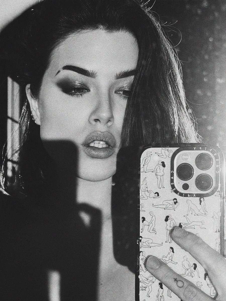 Yes, mistress 🥀 Lauren Summer @heylaurensummer