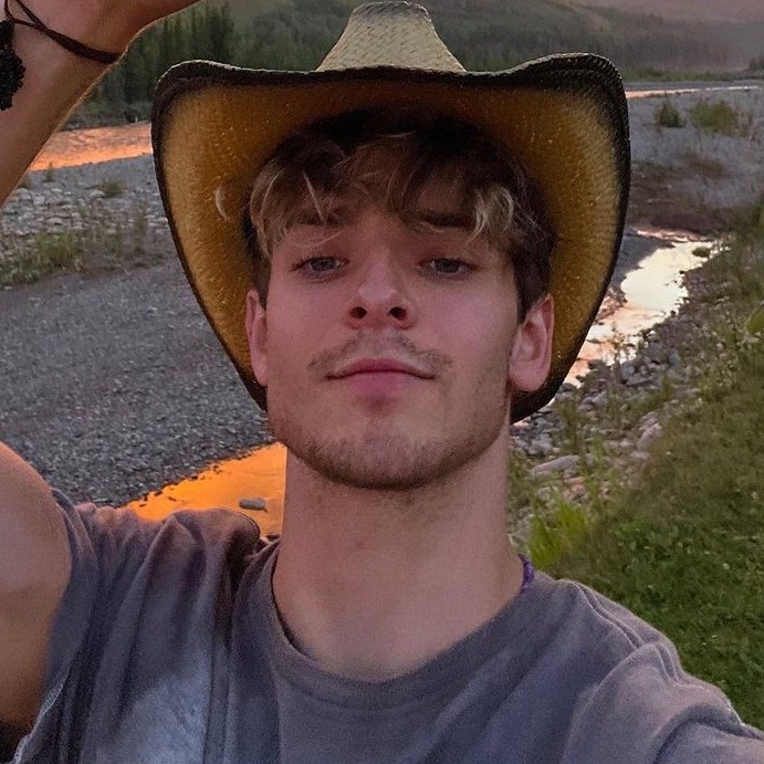 sou pau mandado do meu homem ! 
#NewProfilePic