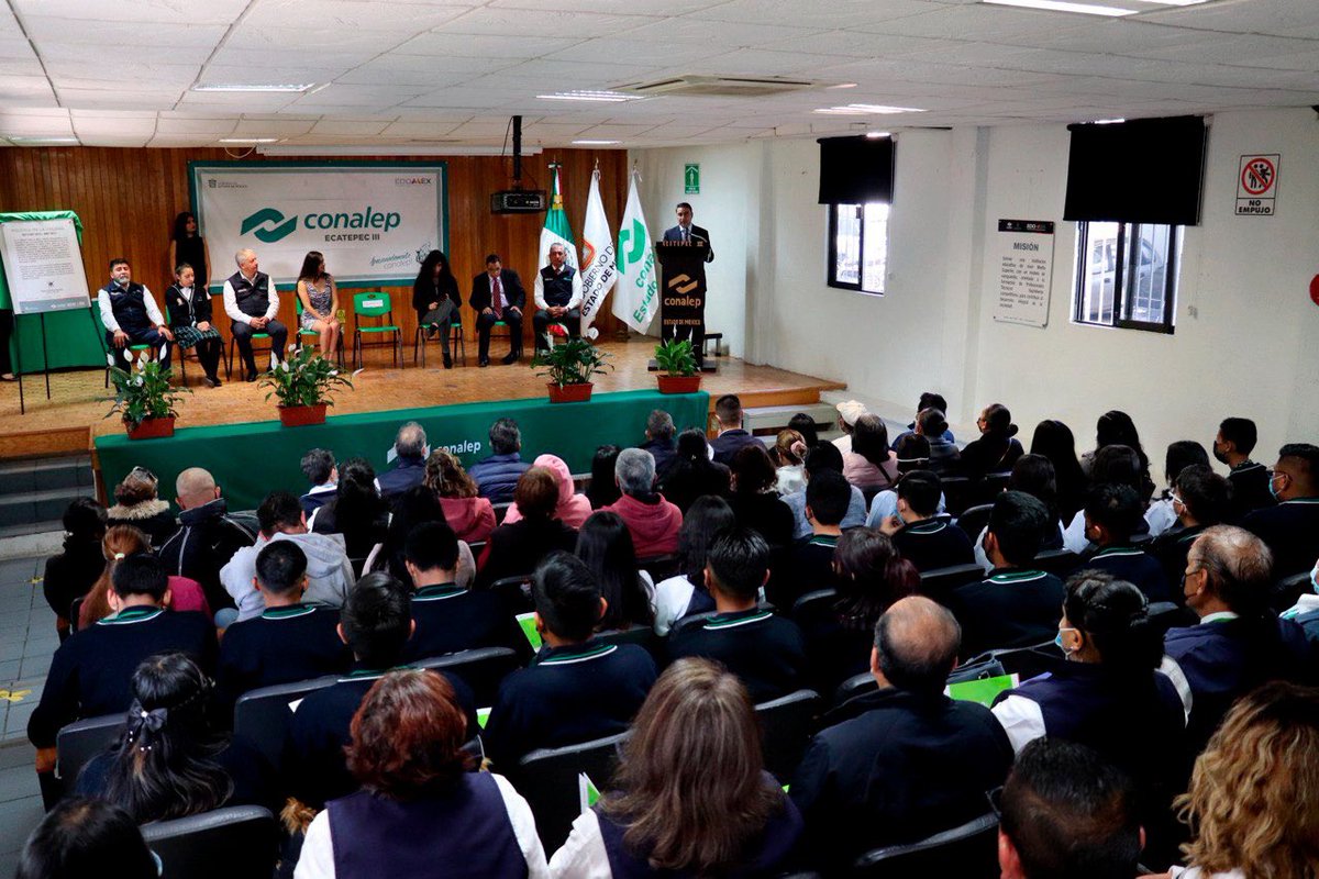 MarlonM202's tweet photo. En el @Conalep_Edomex seguimos obteniendo excelentes resultados en conjunto con nuestros aliados estratégicos. Hoy la empresa #CEMSA realizó un importante donativo de pintura automotriz. https://t.co/LXVnezO0AB