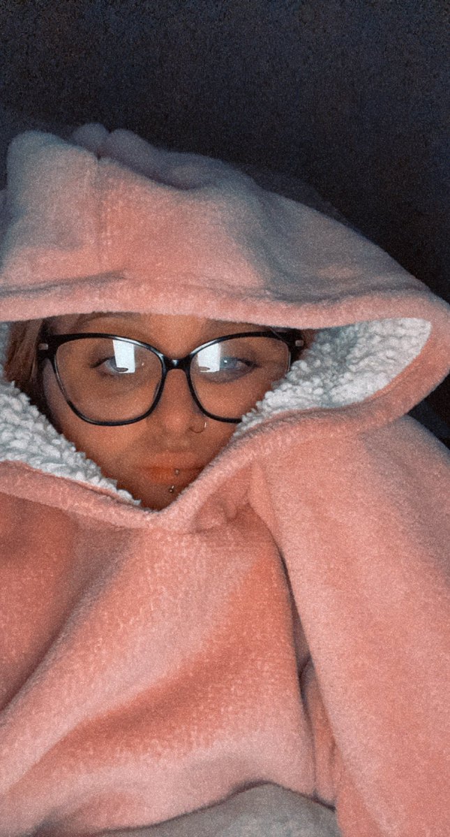 chloision's tweet image. How is everyone? I’ll be back to streaming soon! What do you all want to see?