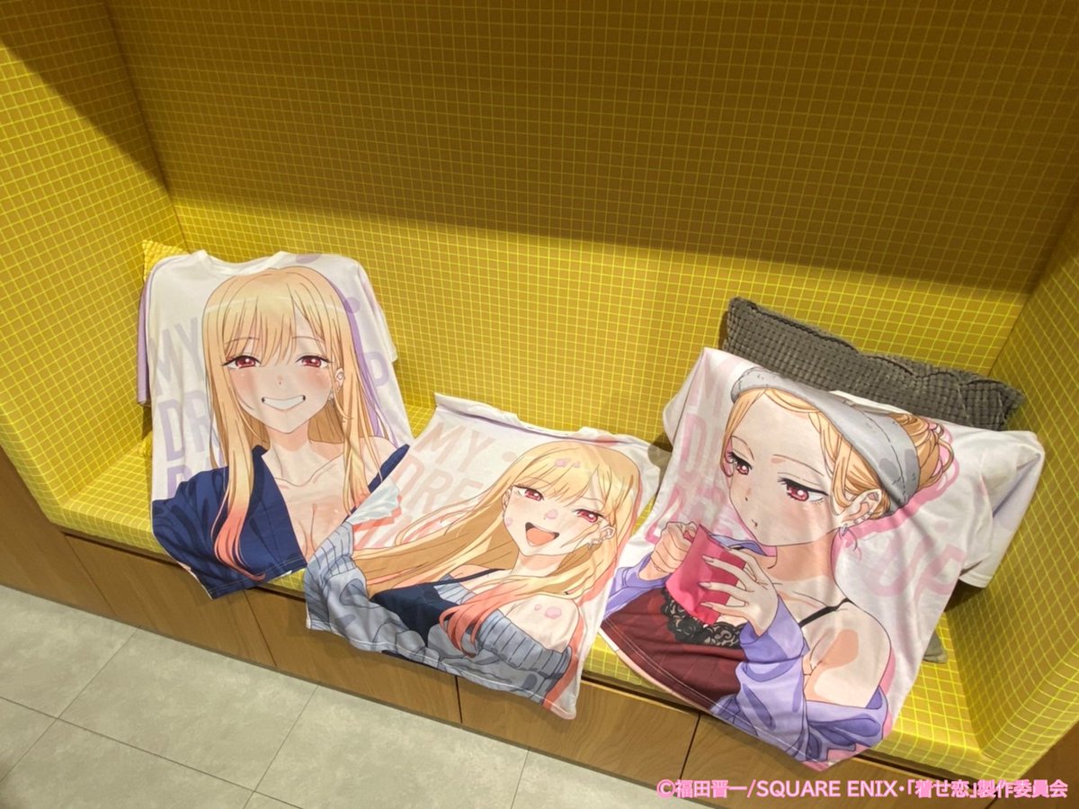 その着せ替え人形は恋をする ～in the Room～ 等身大タペストリー TVアニメ「その着せ替え人形は恋をする」キャラポップストア ～in the