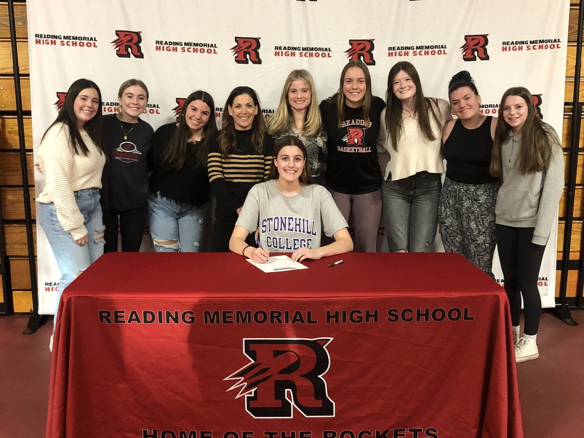 RMHSVB01867's tweet photo. Congrats to Abby Farrell on her commitment to Stonehill!! We are so proud of you Abby!
@stonehillvb #RocketPride https://t.co/FppLsbQFUE