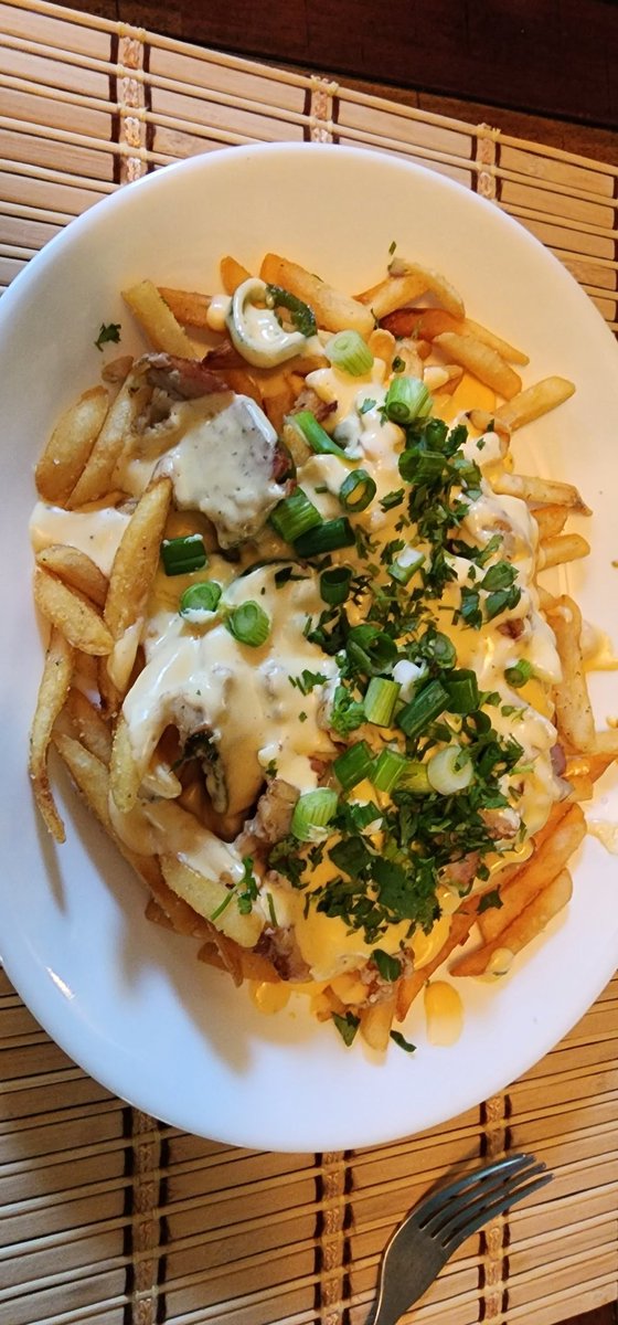JCJAIMES1976's tweet photo. Pork Belly Fries! Bon appetite ๐
#porkfatrules https://t.co/xo1QbTPQea